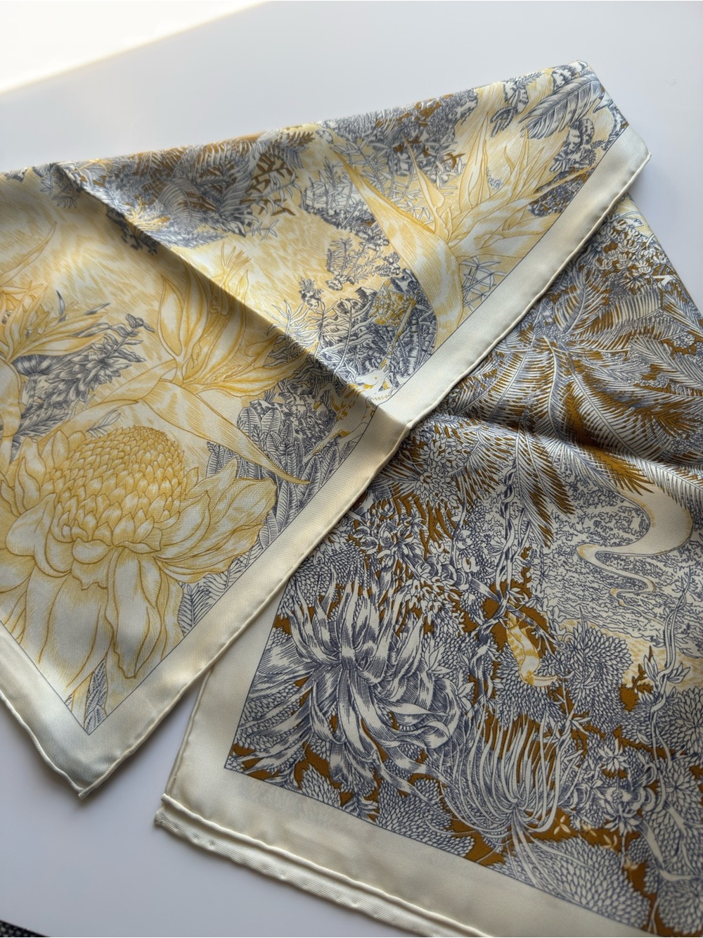 NEW Carolina Lemke Secret Paradise Printed Mulberry Silk Scarf - Picture 4 of 10